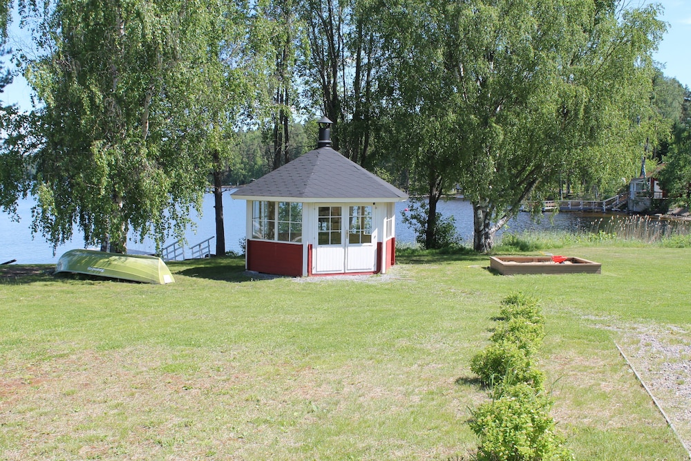 Photo 6