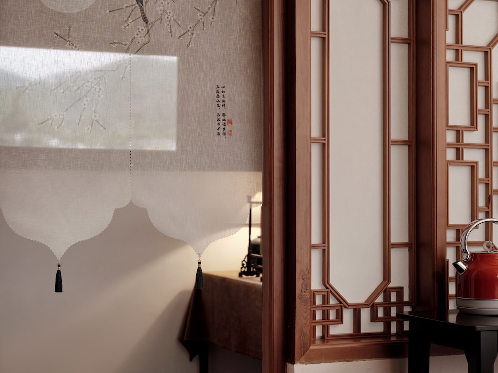 Shaxi Ancient Town Chang Le Li Chinese Courtyard Hotel