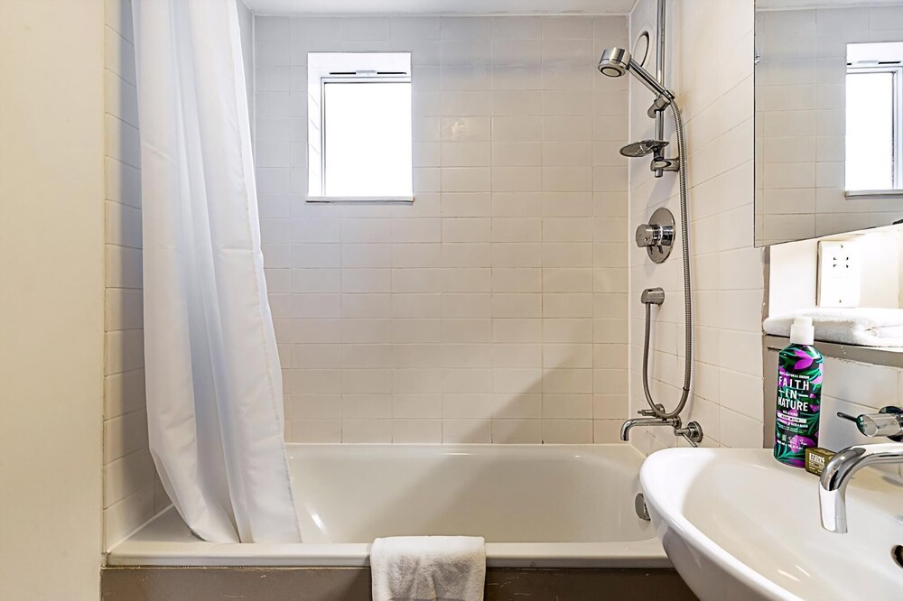 Stylish Camden Flat Near Markets & Tube
