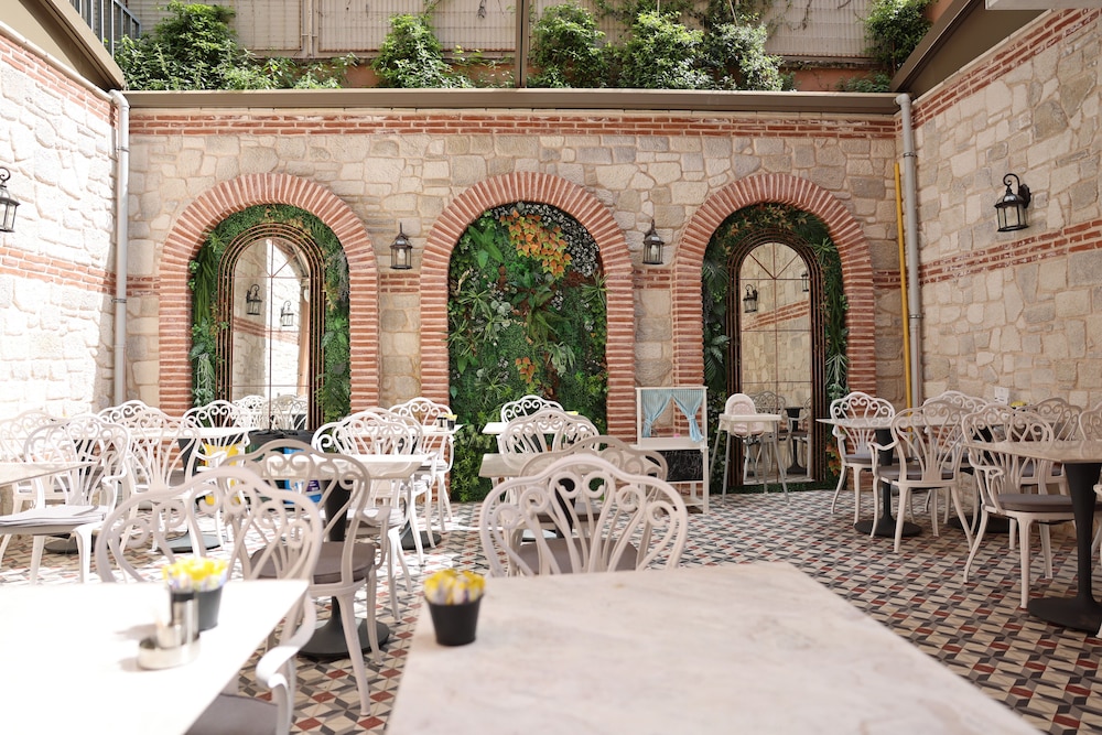 Saratoga Otel - Image 6