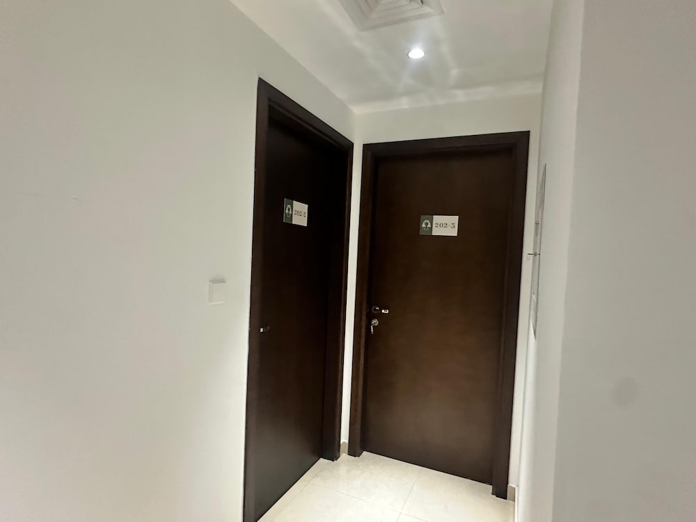 Stay Inn Albarsha by PHM