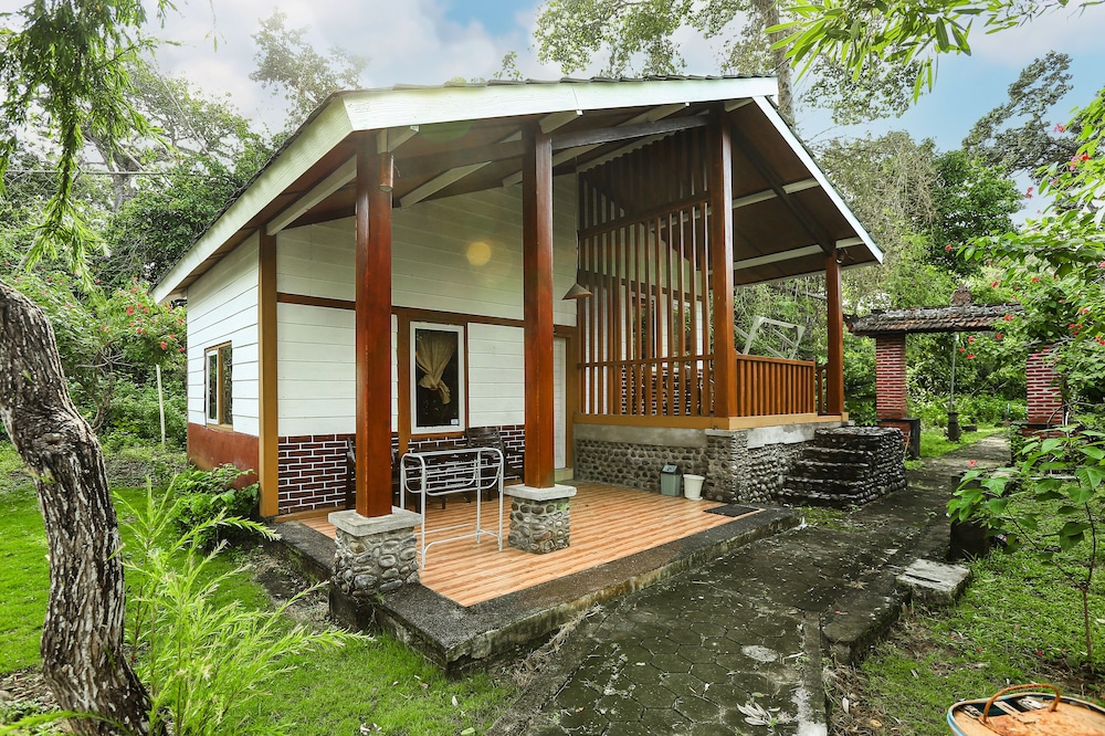 Plengkung Lodge G-land