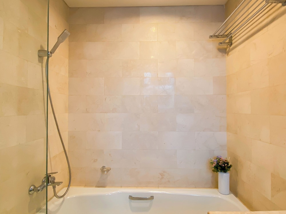 Strategic 2Br Apartment With Private Lift At Masterpiece The Epicentrum Kuningan