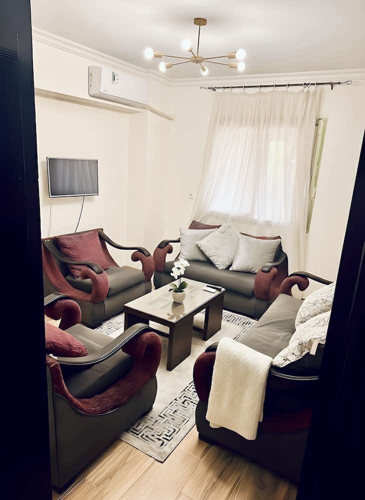 2 Bedroom Modern Flat at Zayed Compound