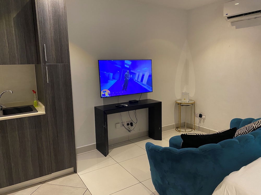 Splendid Apartments at Embassy Gardens
