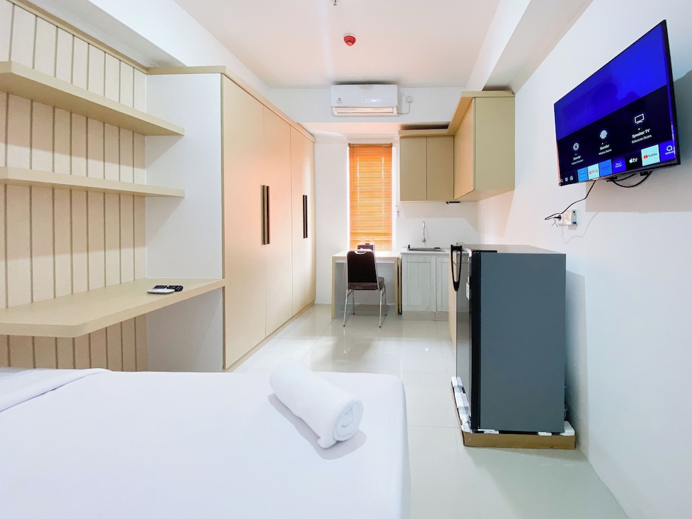 Well Furnished And Cozy Studio Paltrow City Apartment