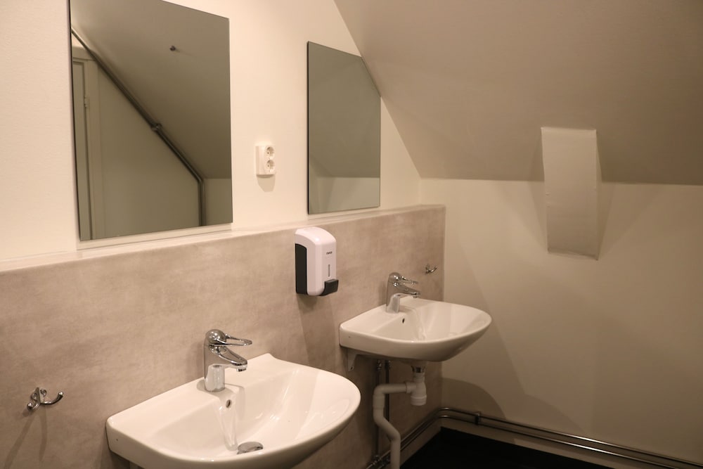 Kärraton Vandrarhem - Hostel