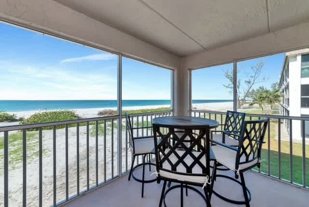 Luxury Beachfront Retreat in Longboat Key