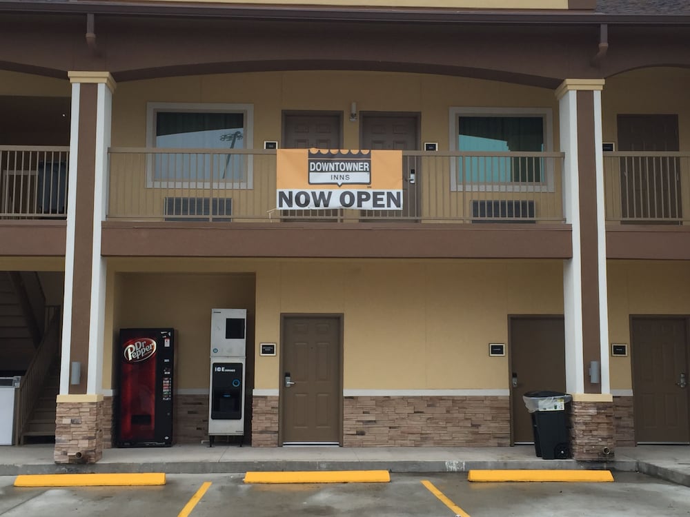 Downtowner Inns