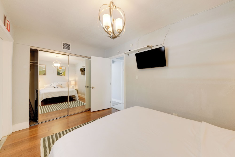 3 Mi to Beach: Home w/ Outdoor Space in Hollywood