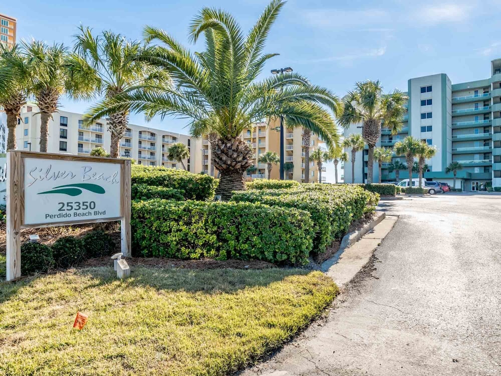 Silver Beach by Southern Vacation Rentals