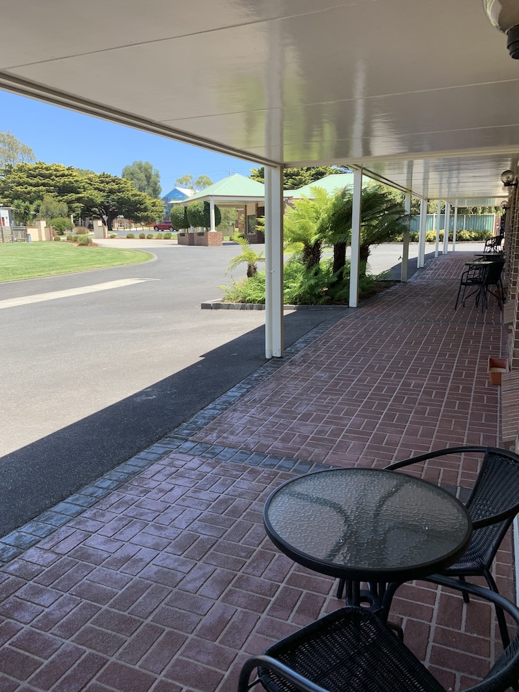 Arthur Phillip Motor Inn