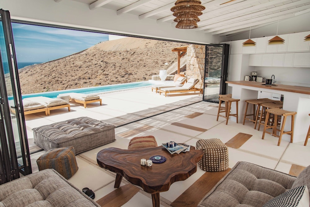 Villa Rhea Elia Beach