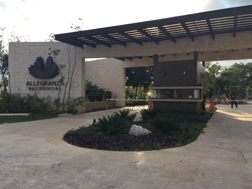 Residencial Allegranza 628 by Sinbad