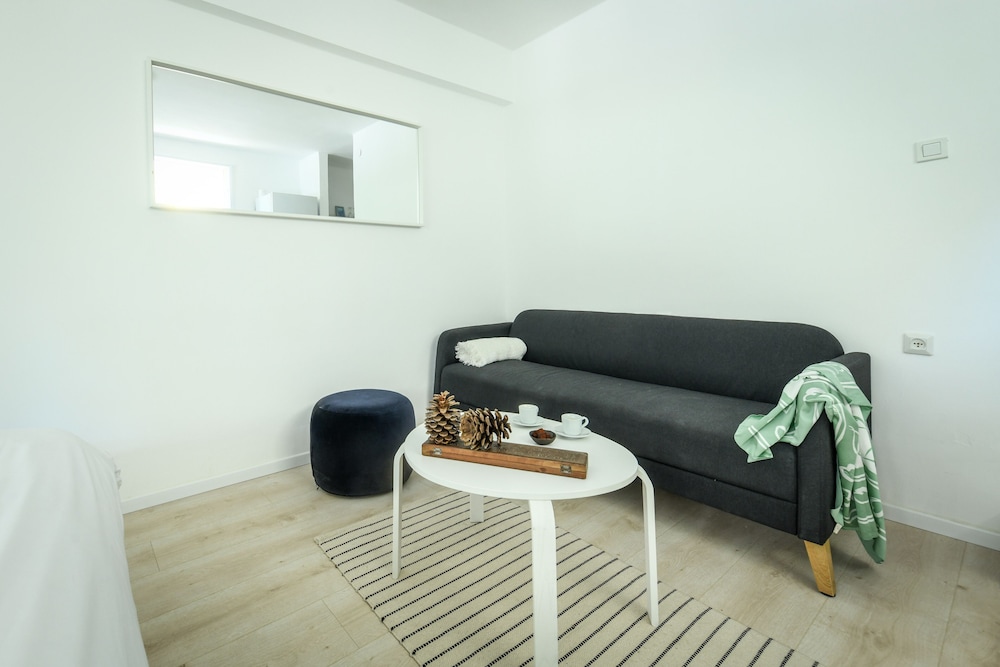 CozyStudio Apt in a vibrant neighborhood view 2
