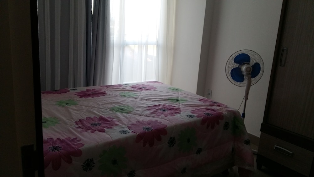 Apto alto padrão com piscina