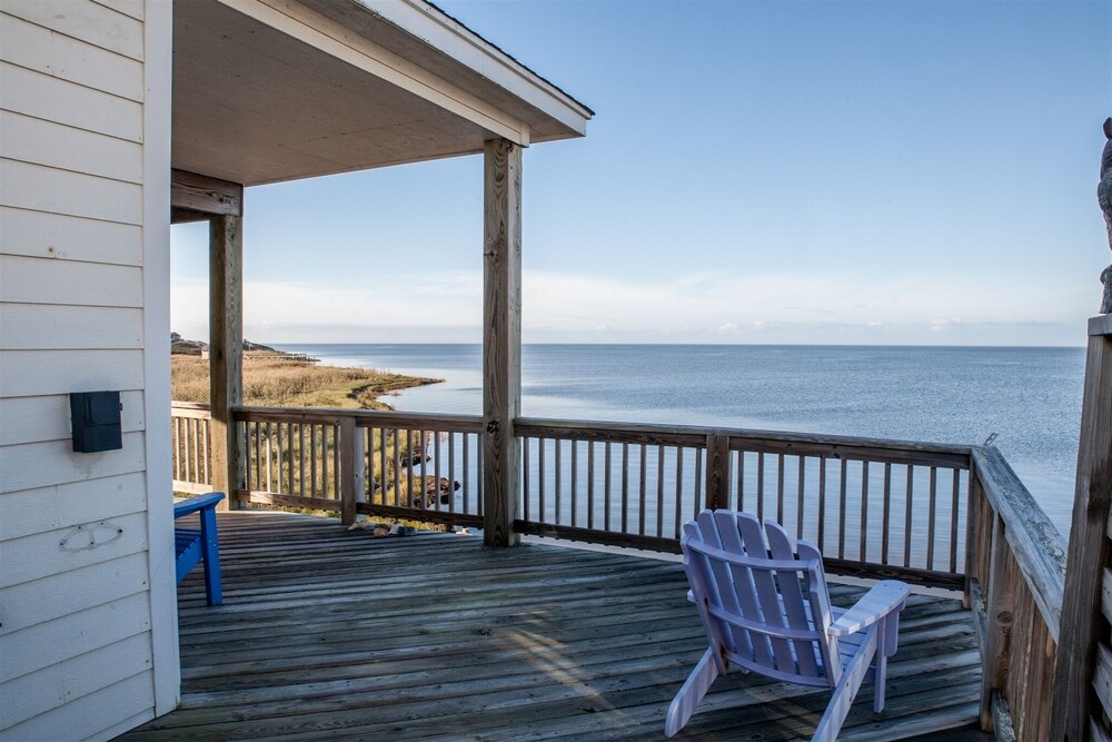 Skate Away 3 Bedroom Cottage by RedAwning