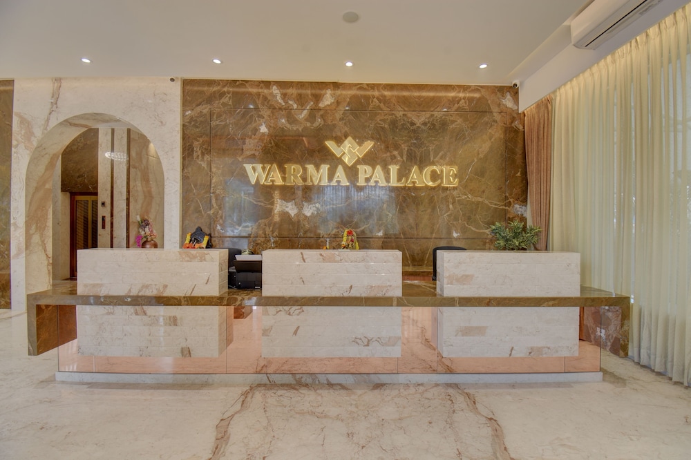 Hotel Warma Palace