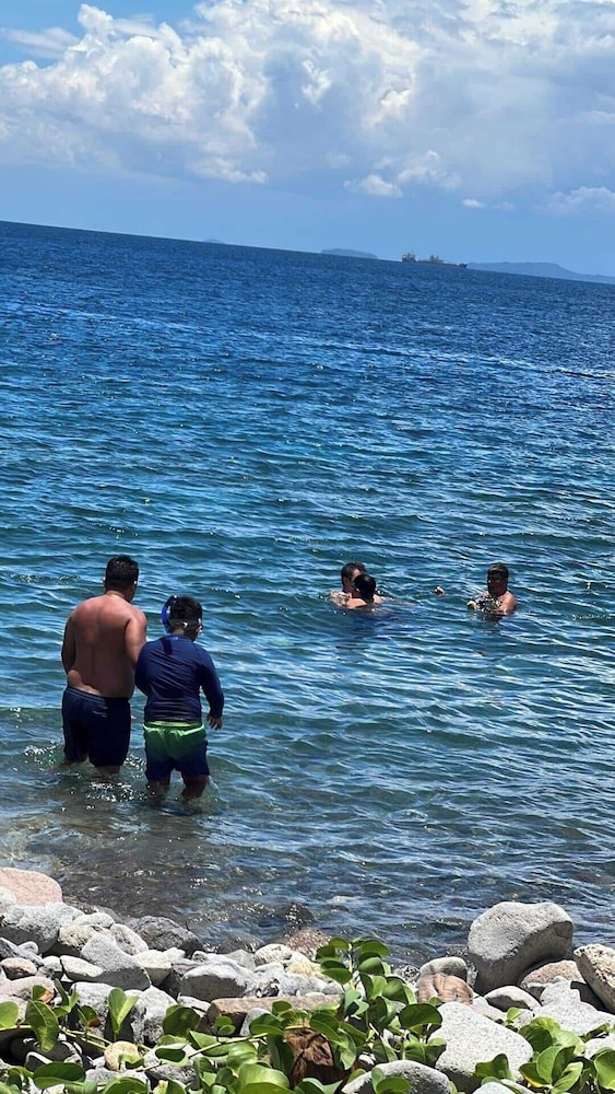 Jovillena Beach Resort Lobo Batangas, photo 20