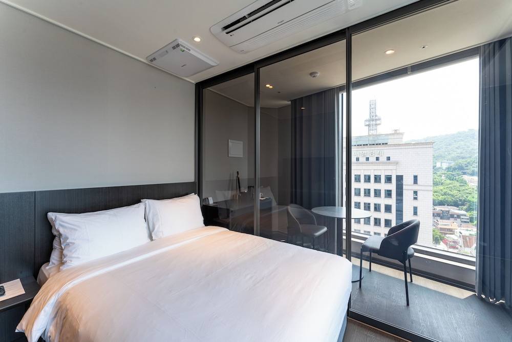 HOMES Stay MyeongDong 16