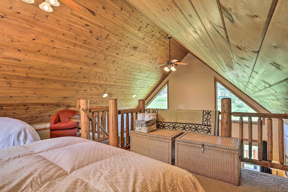 Idyllic Hill City Home - Hike, Bike & Atv! view 3