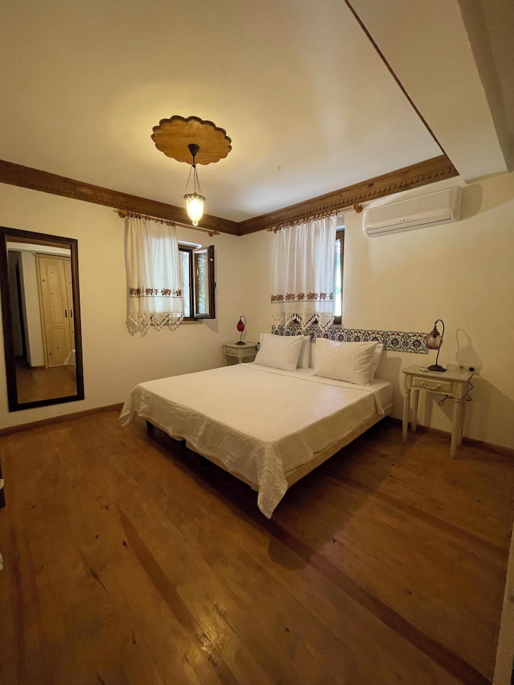 guesthouse by west