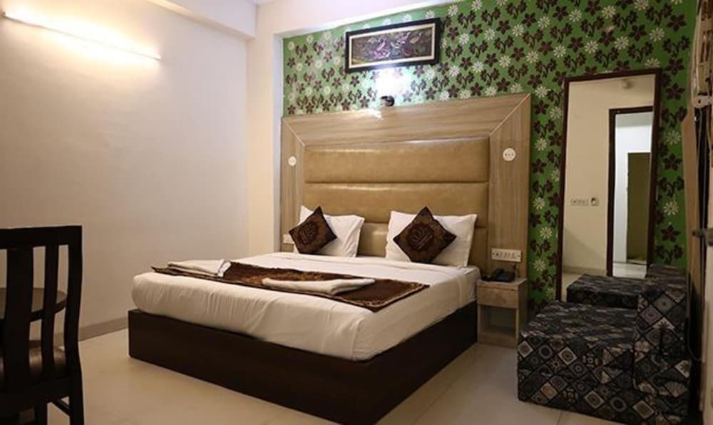 FabHotel Reconnect Suites - Near IGI Airport - New Delhi