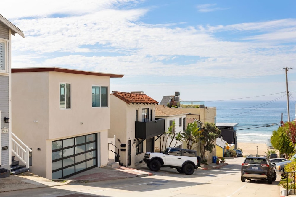 The Drift Manhattan Beach Luxury Design Steps to the Beach