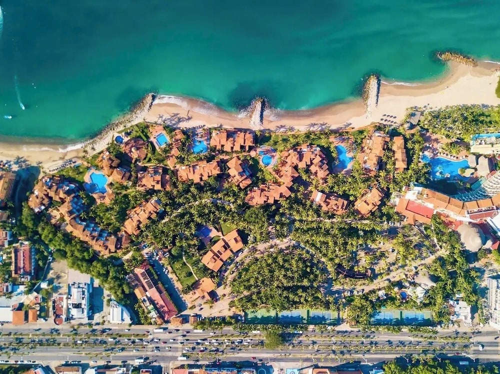 Los Tules Condominium Resort