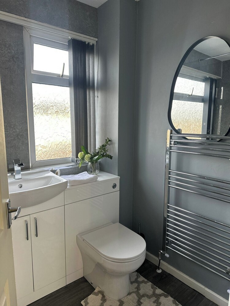 Sark Drive Serenity-cosy 3BR House in Birmingham