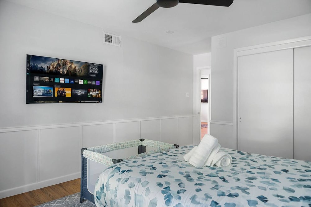 Play Stay Dallas Home w Gym Gameroom Wifi