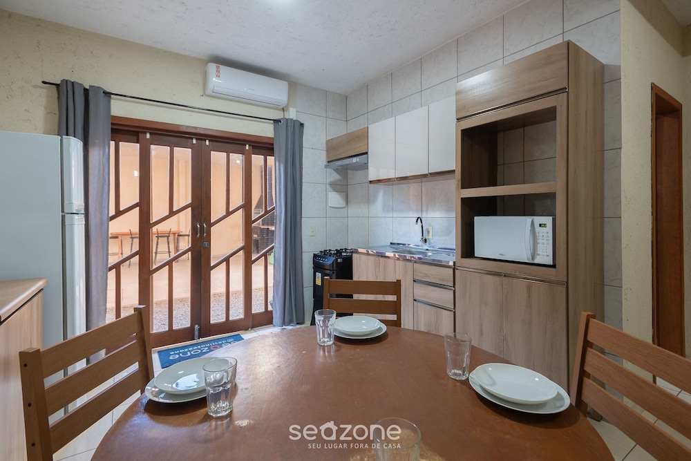 Fully Equipped Houses in a Condominium With a Pool, 110m From the Beach - Onis