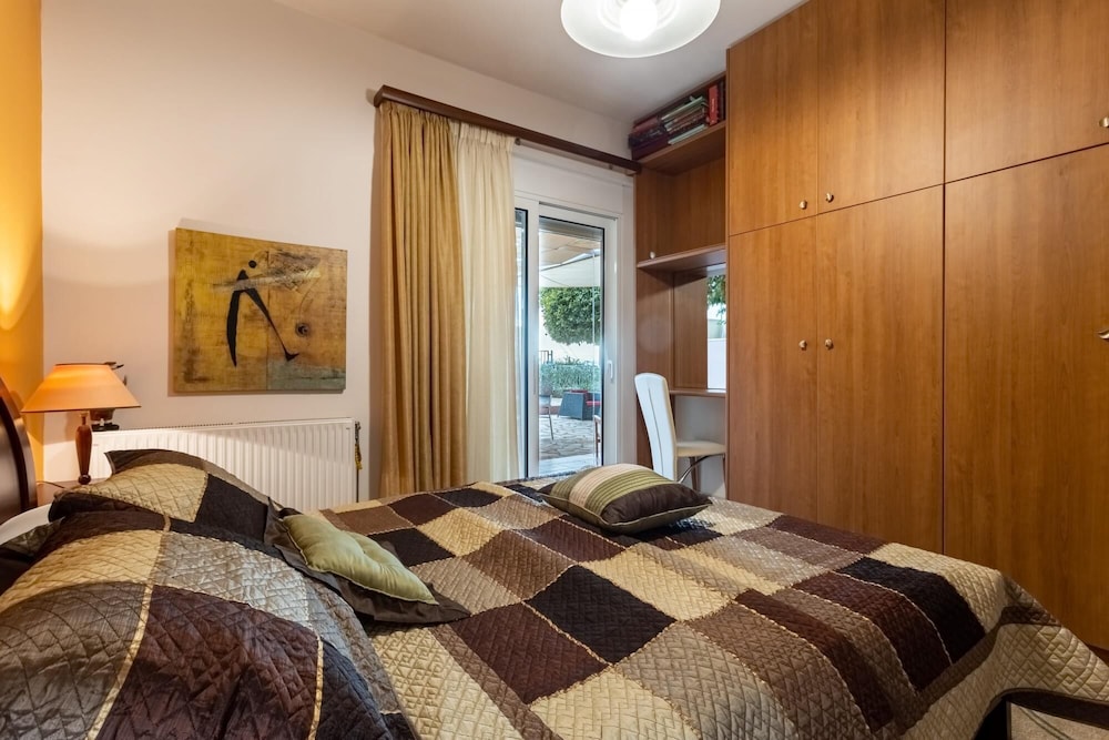 Verga Sunset Gem - Ilia Seaview Private Retreat view 2