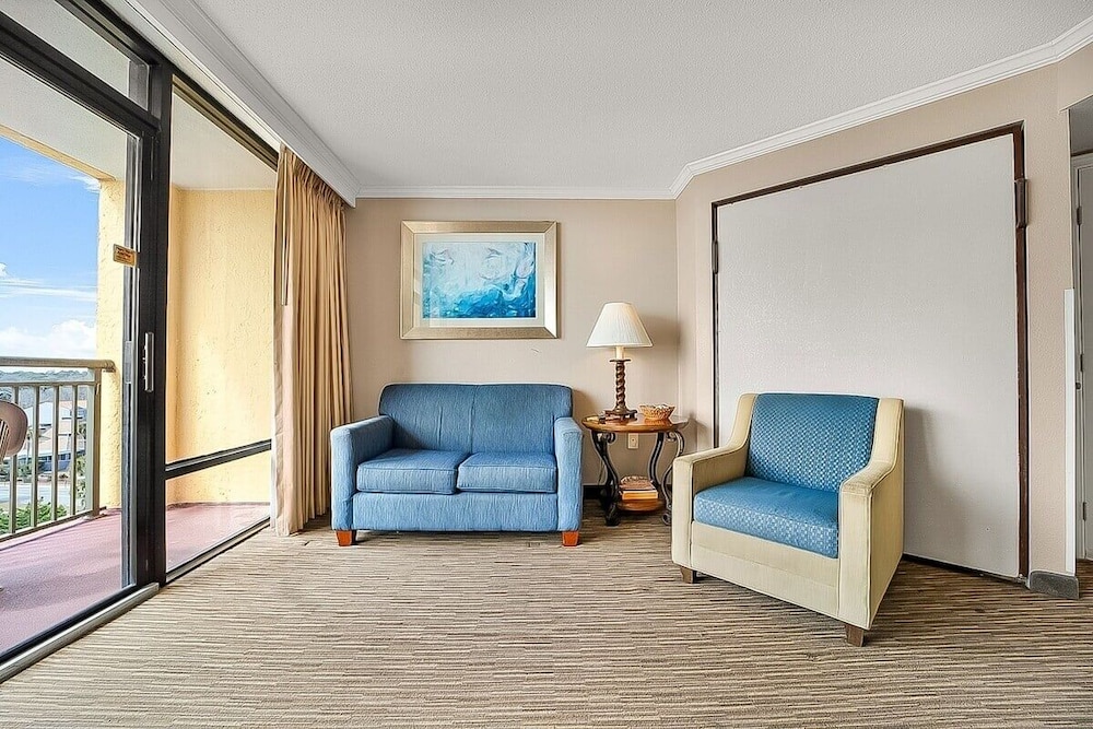 Caravelle 706 1 Bedroom Condo
