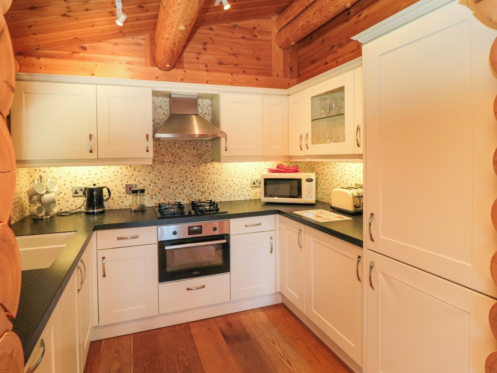 Roseberry Lodge 3