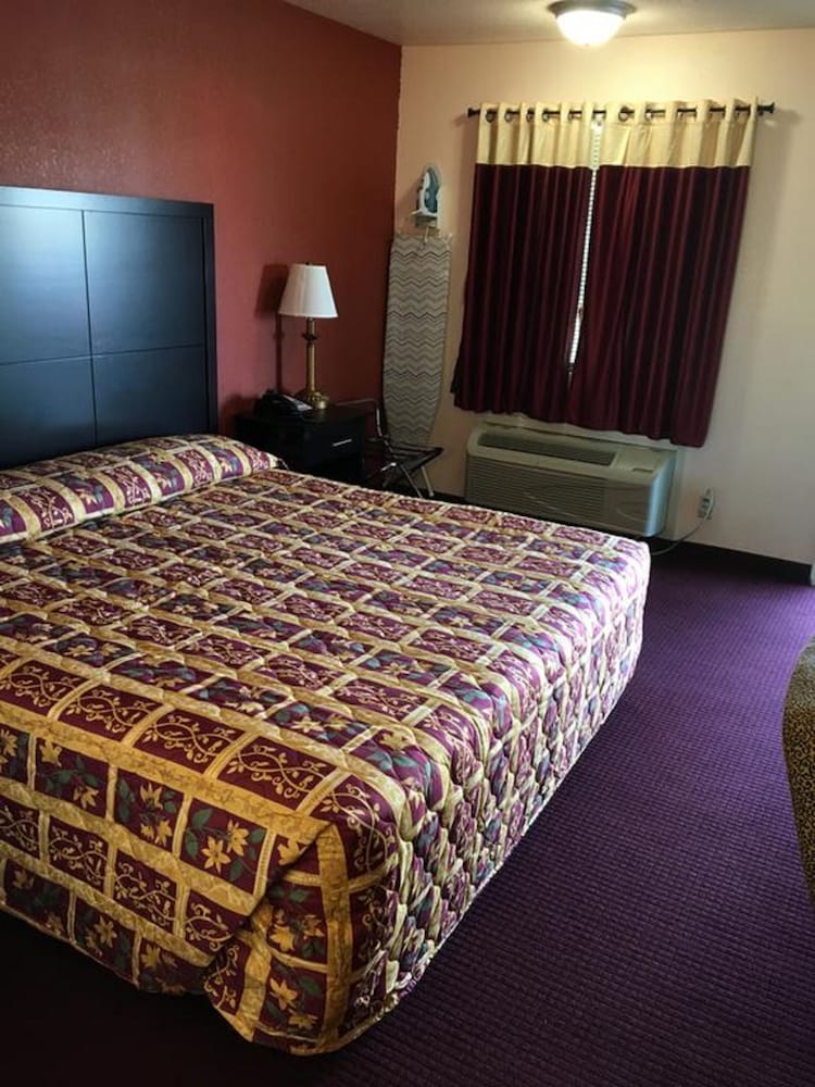 Ozark Springs Lodge view 5