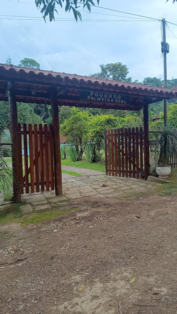 POUSADA PALMEIRA AZUL