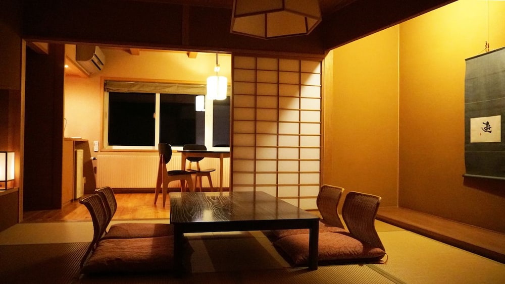 Wakakiryokan view 4