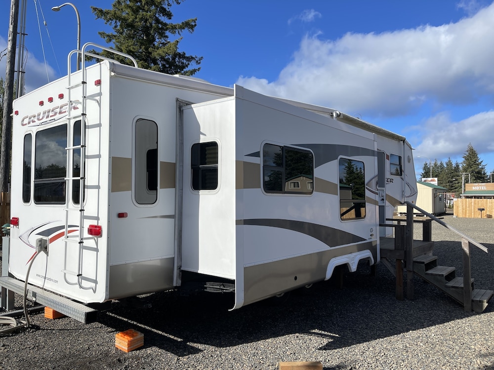 Far West RV Park and Cabins view 2
