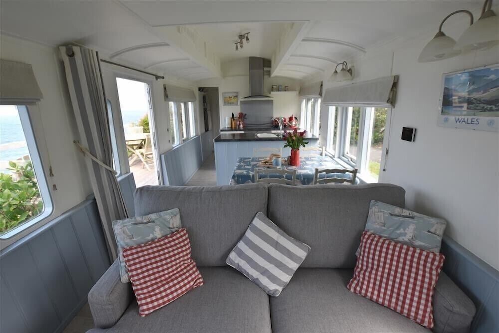 Clifftop Carriage