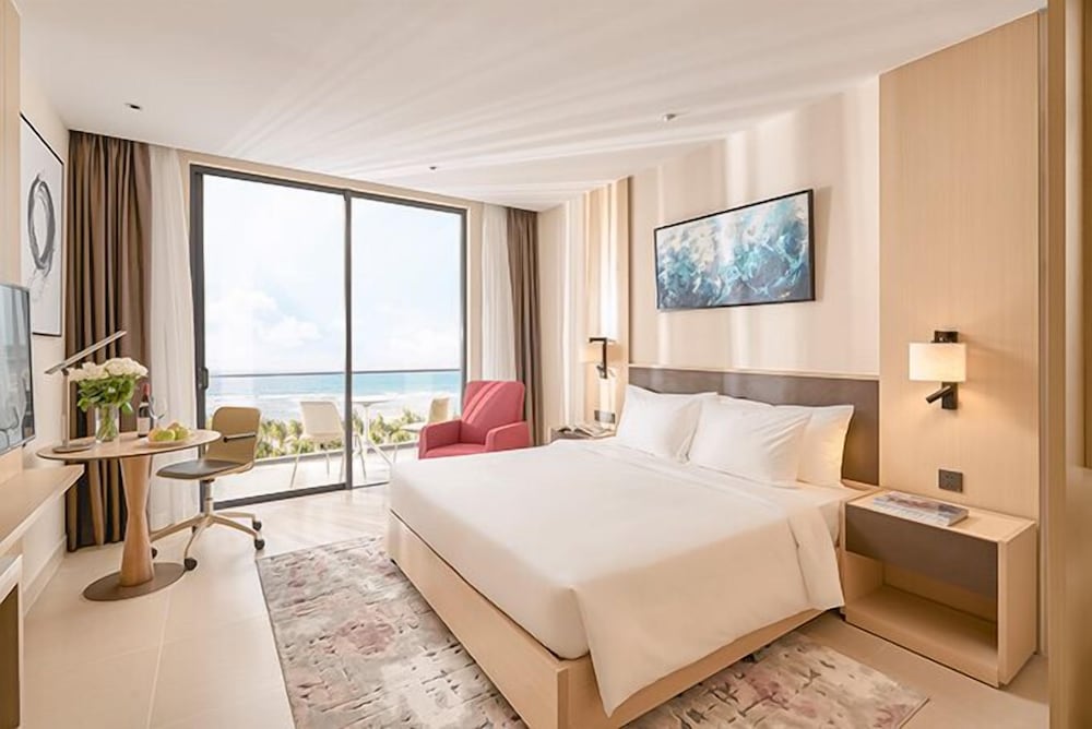 Spring home Arena Cam Ranh