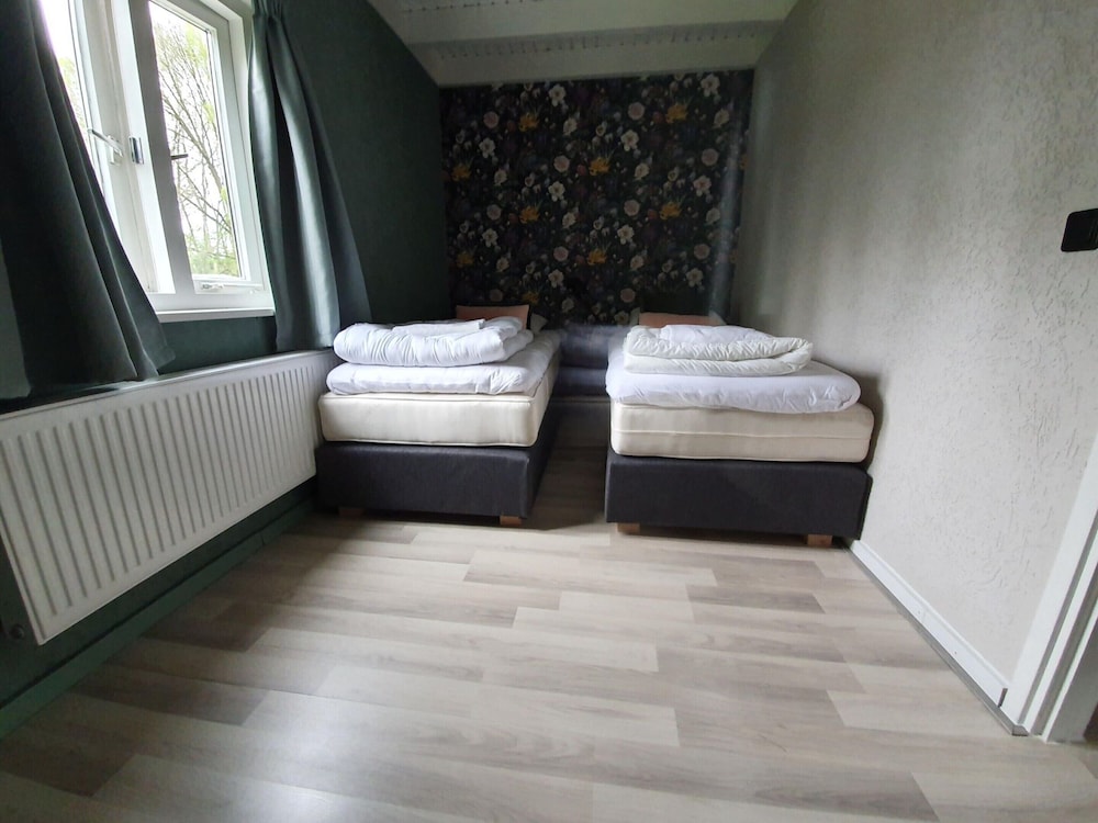 Holiday Home in Schoonloo With Balcony/terrace
