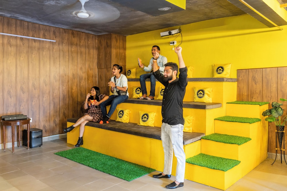 The Hosteller Agra