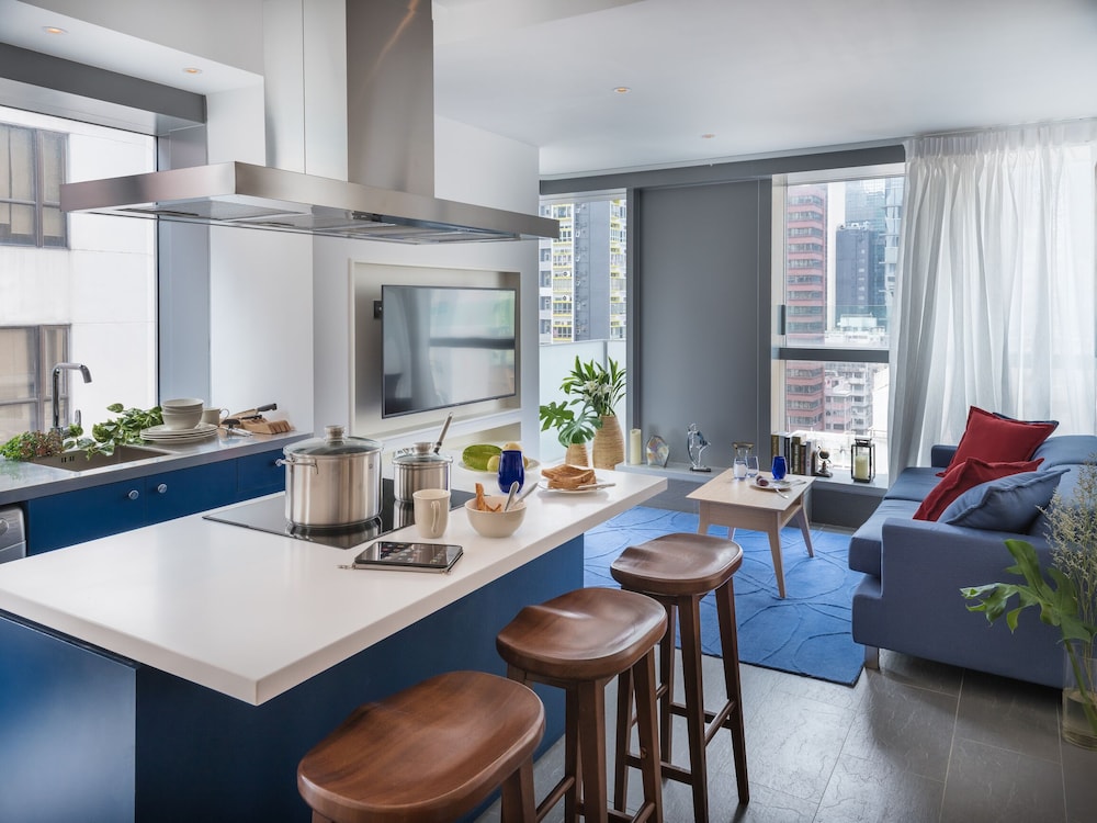 CHI Residences 138