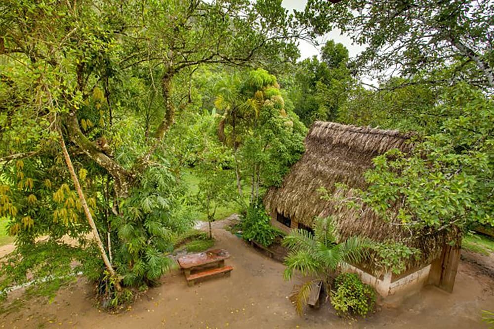 Martz Farm Treehouses & Cabanas