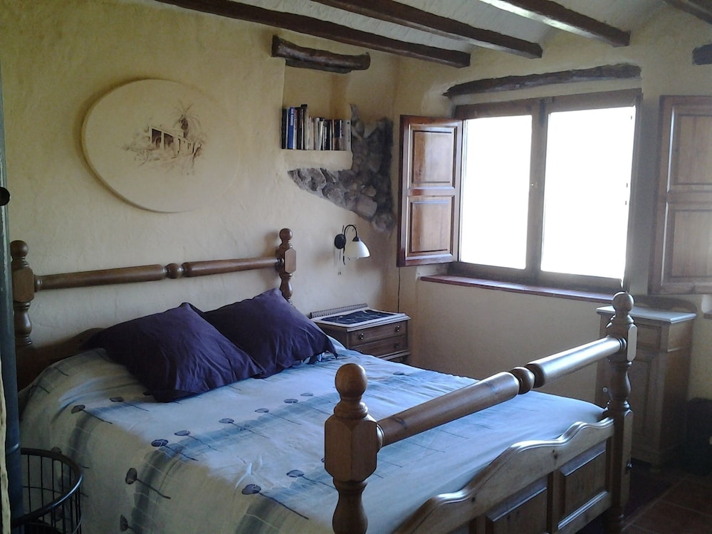 L'almàssera Casa Rural & Restaurant