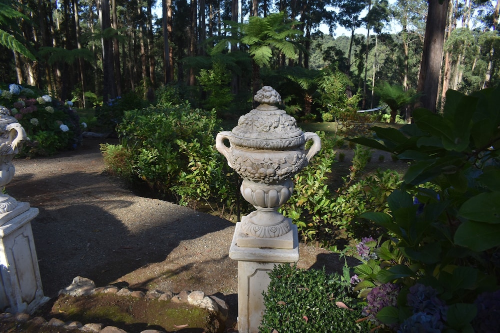 Garden Cottage at Fern Falls Cottages