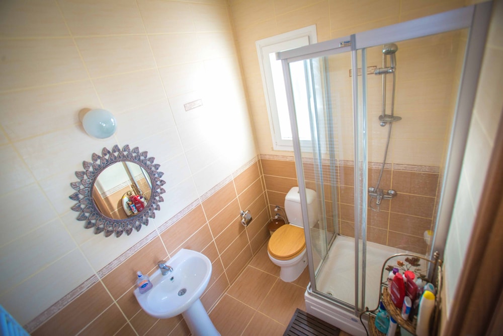 Villa - Sleeps 14 - Private Pool - Cinema Room