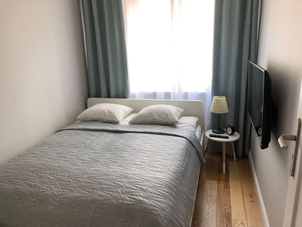 Central Rental - Apartament Komfortowy view 2