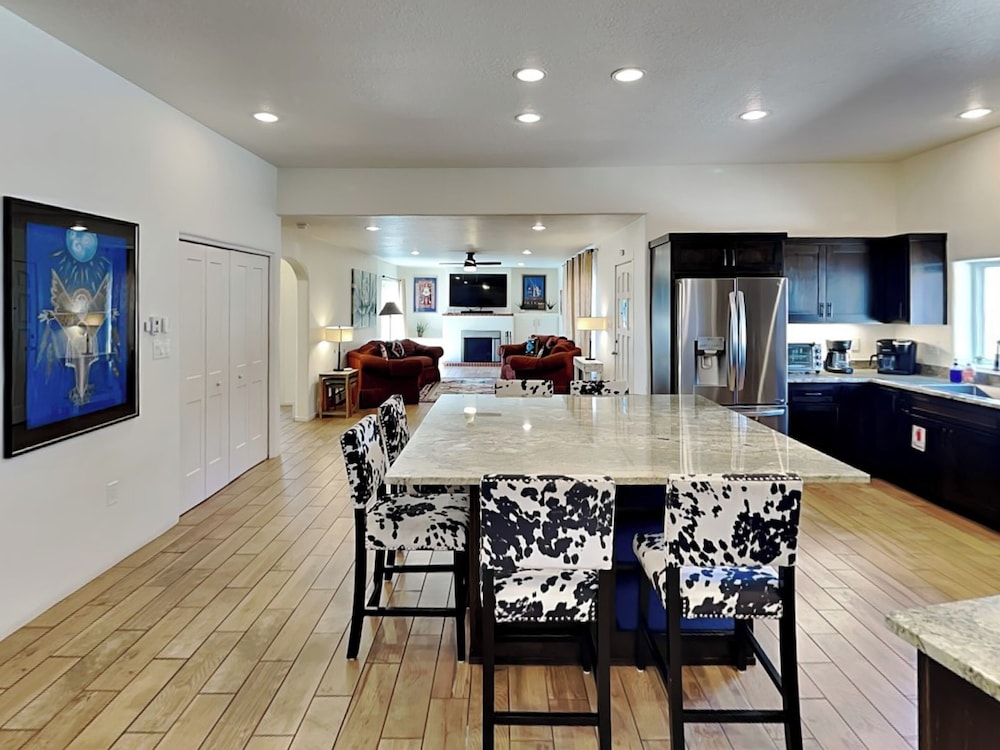 Casa Buena by Kokopelli Property Management